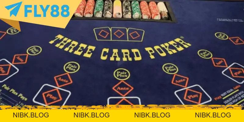 Poker 3 Lá: Luật & Cách Thắng Hiệu Quả - FLY88 DEAL Poker 3 Lá: Luật & Cách Thắng Hiệu Quả - FLY88 DEAL