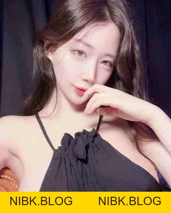 Gái Xinh Ngày 12/10/2026 Vitamin Sắc Đẹp Cực Chill Cho AE - FLY88 DEAL