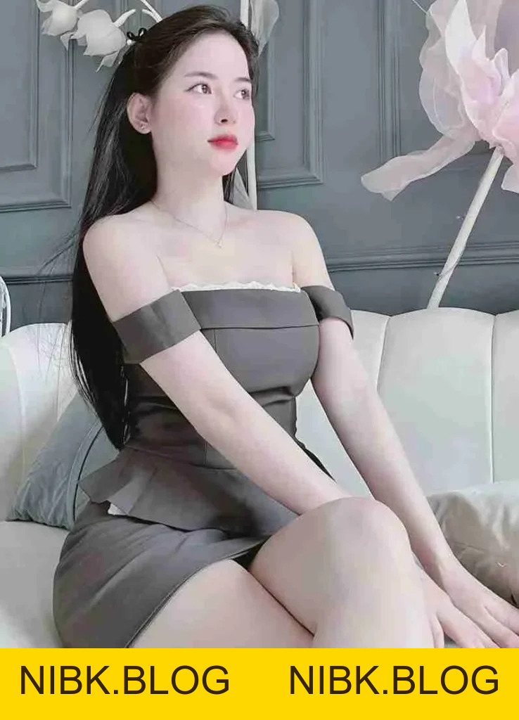 Gái Xinh Ngày 12/10/2026 Vitamin Sắc Đẹp Cực Chill Cho AE - FLY88 DEAL