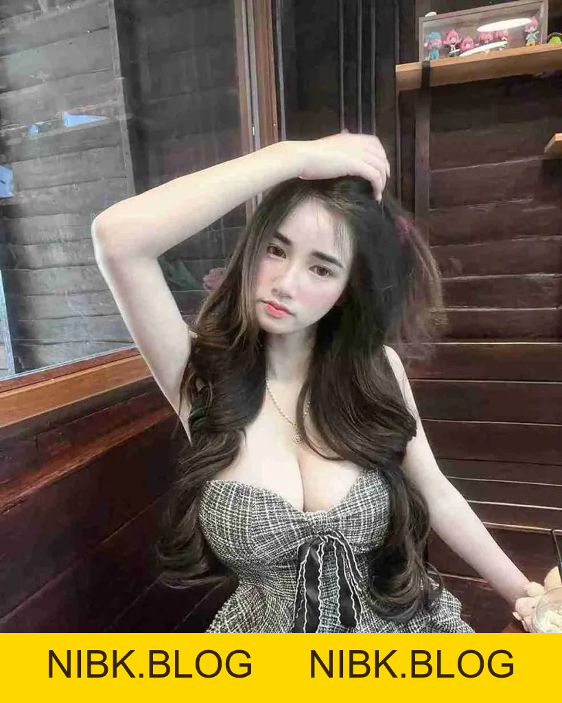 Gái Xinh Ngày 12/10/2026 Vitamin Sắc Đẹp Cực Chill Cho AE - FLY88 DEAL